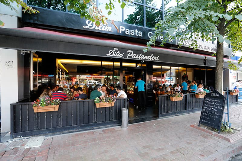 Kavacık Pasta Siparişi: Günlük Taze ve Butik Yaş Pasta Rehberi